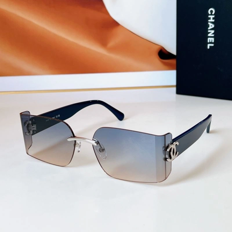 Chanel Sunglasses Versatile 278503
