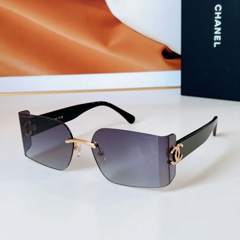Chanel Sunglasses Versatile 278503