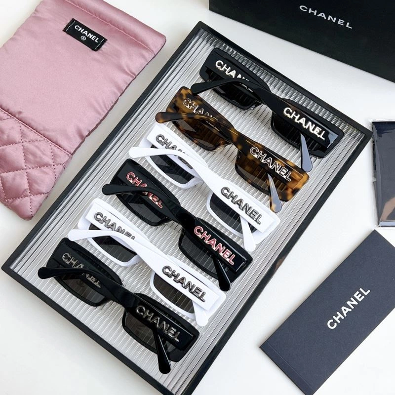 Chanel Sunglasses Refined 278498