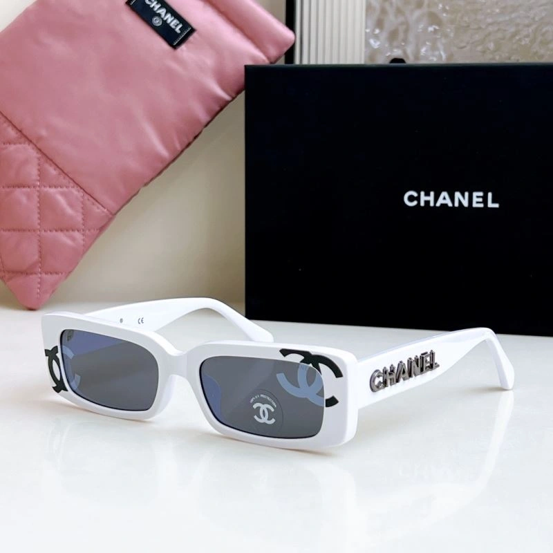 Chanel Sunglasses Refined 278498
