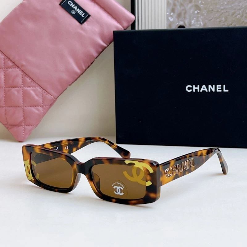 Chanel Sunglasses Refined 278498