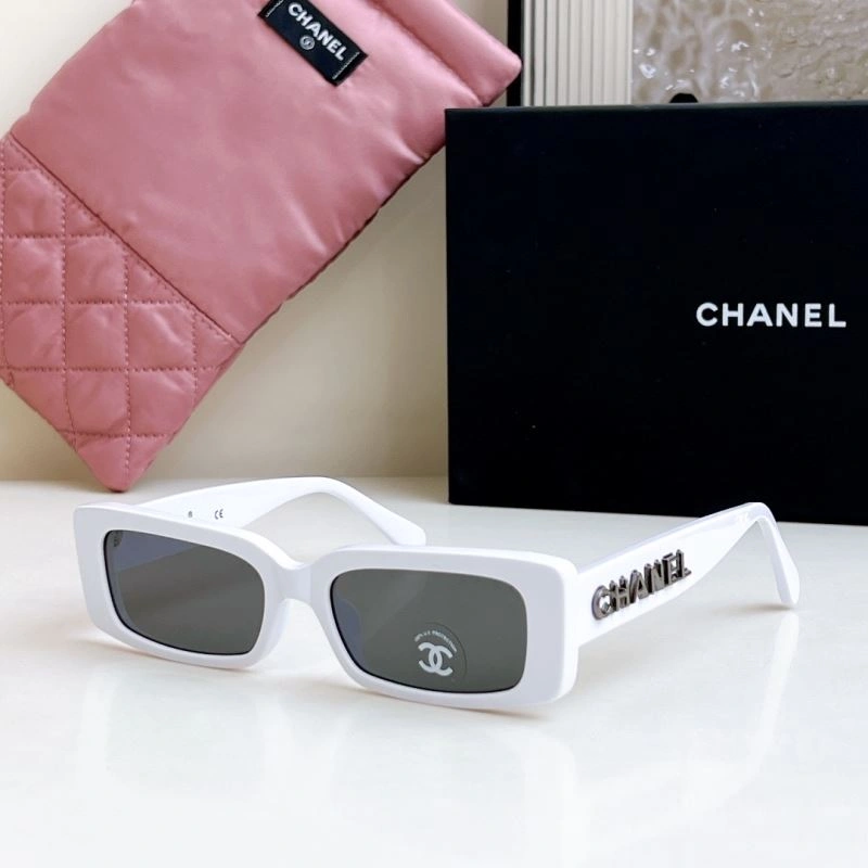 Chanel Sunglasses Refined 278498