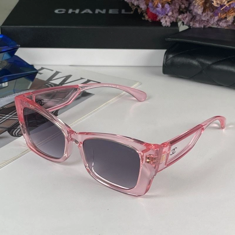 Chanel Sunglasses Fashionable 278513