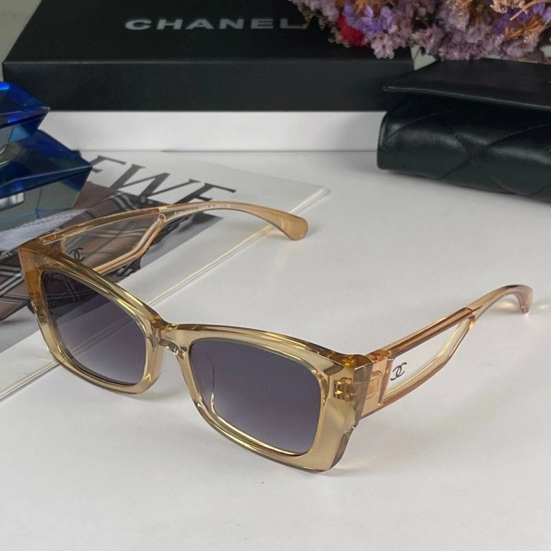Chanel Sunglasses Fashionable 278513