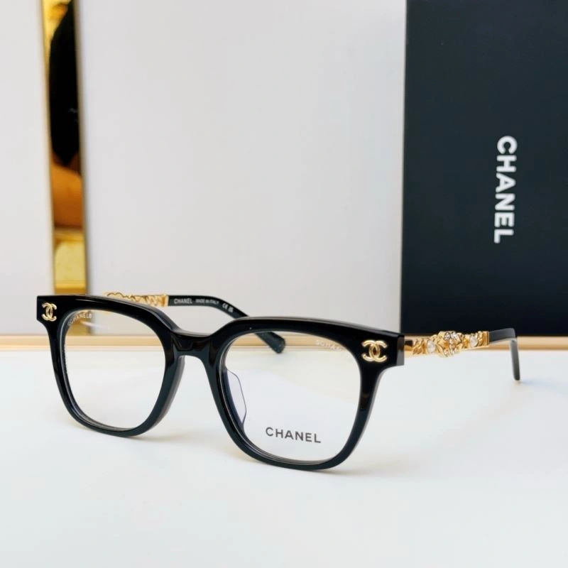 Lightweight Chanel Sunglasses 278515
