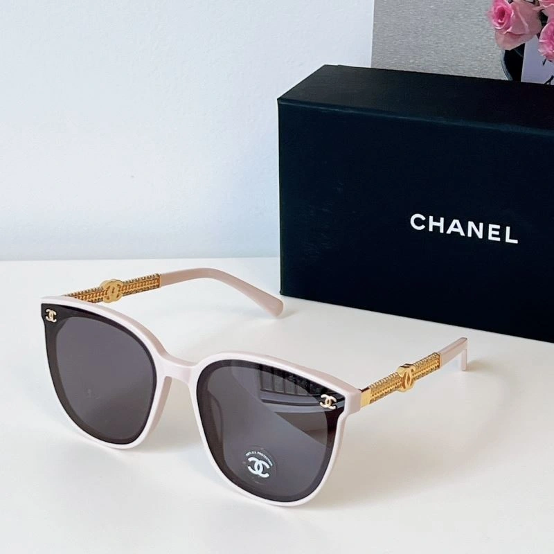 Chanel Sunglasses Fashionable 278508