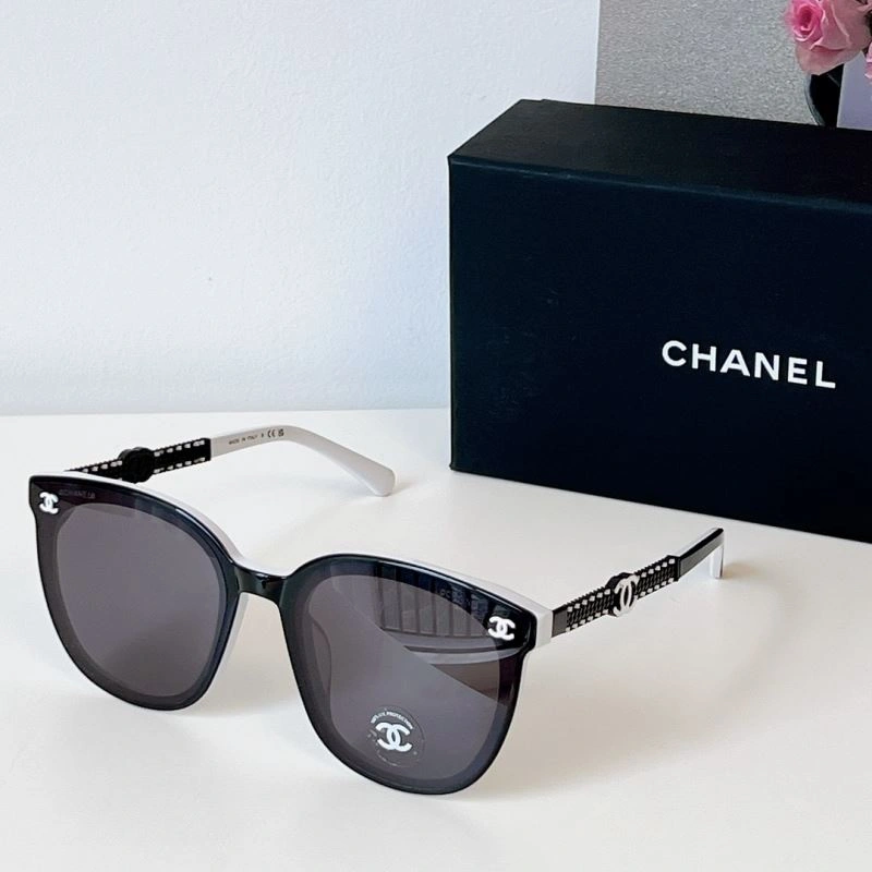 Chanel Sunglasses Fashionable 278508