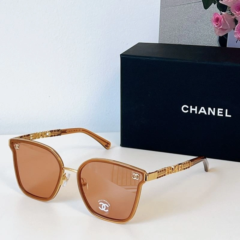 Lightweight Chanel Sunglasses 278497