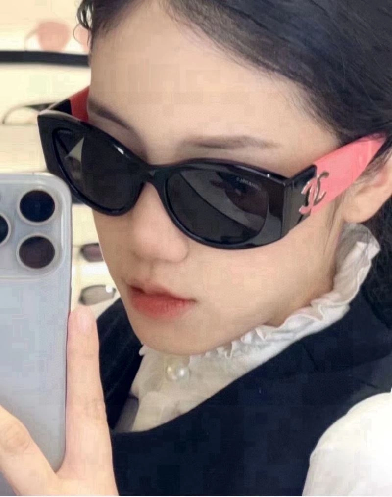 ModernLook Chanel Sunglasses 278485