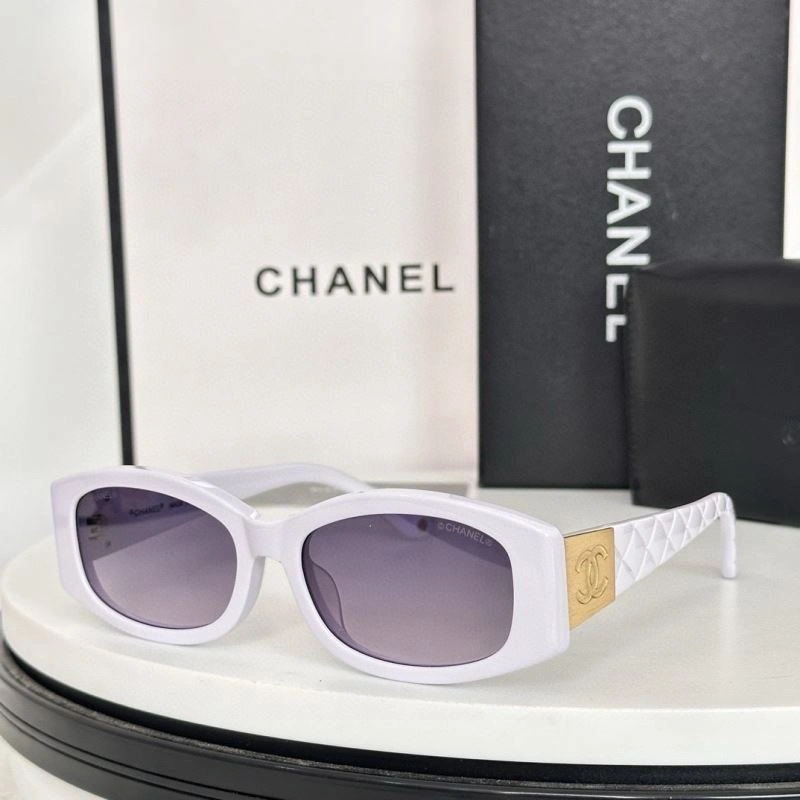 Chanel Sunglasses Bold 278484