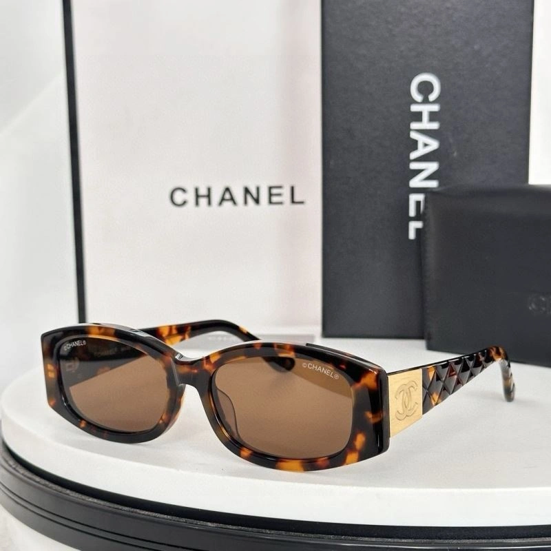 Chanel Sunglasses Bold 278484
