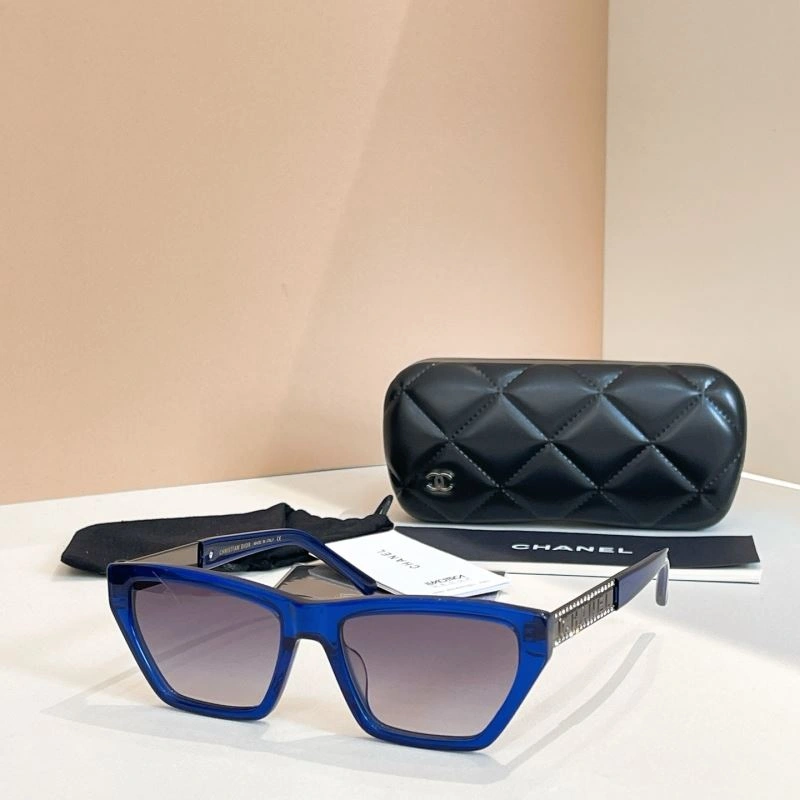 Chanel Sunglasses Elegant 278455