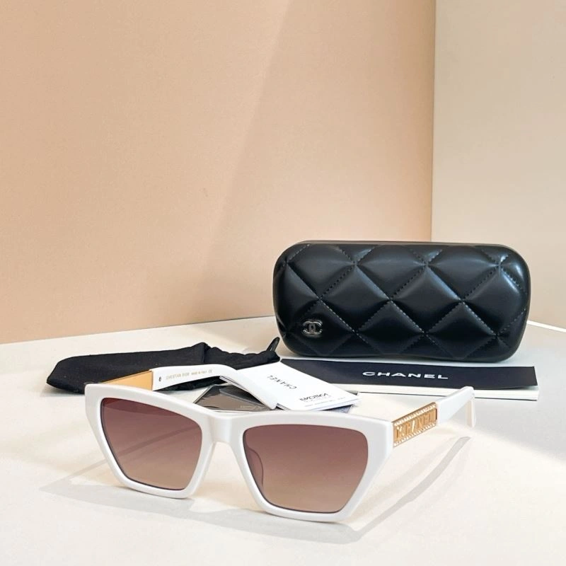 Chanel Sunglasses Elegant 278455