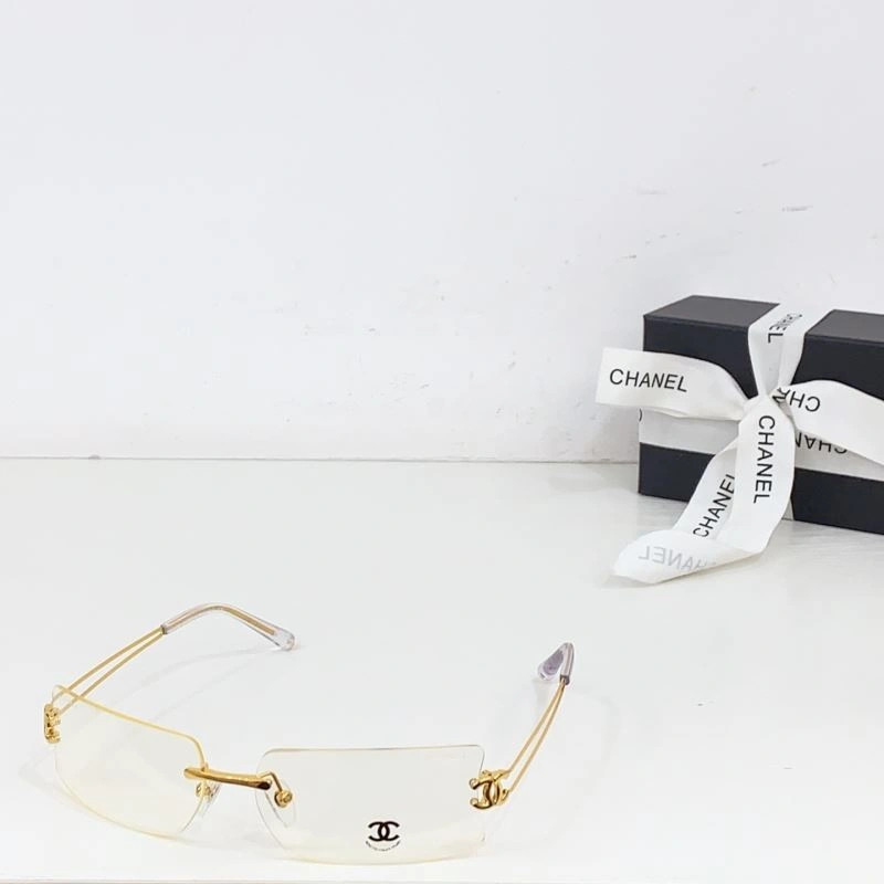 Chanel Sunglasses UrbanChic 278453