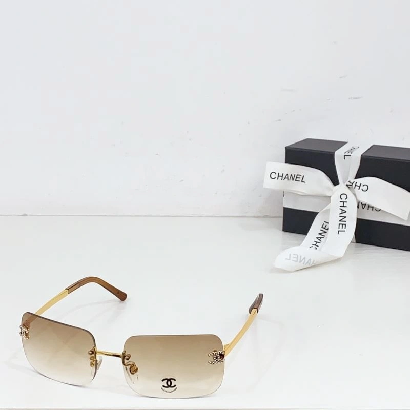 Versatile Chanel Sunglasses 278476
