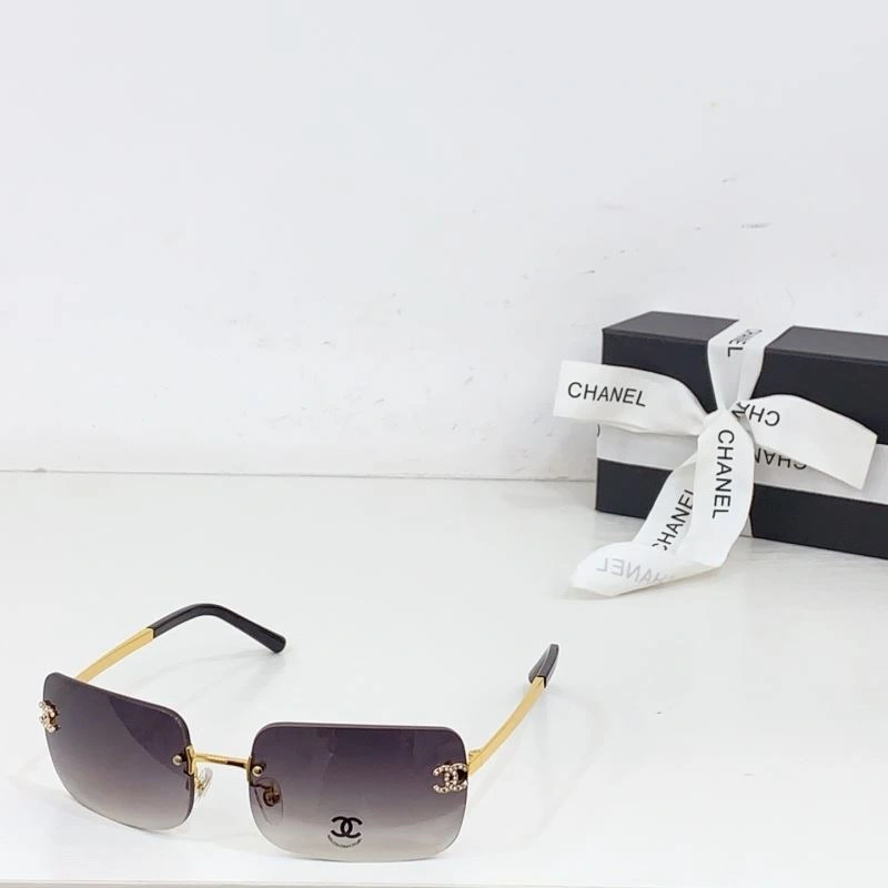 Versatile Chanel Sunglasses 278476