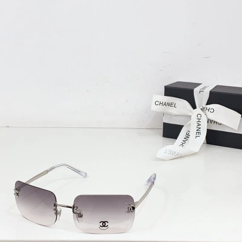 Versatile Chanel Sunglasses 278476