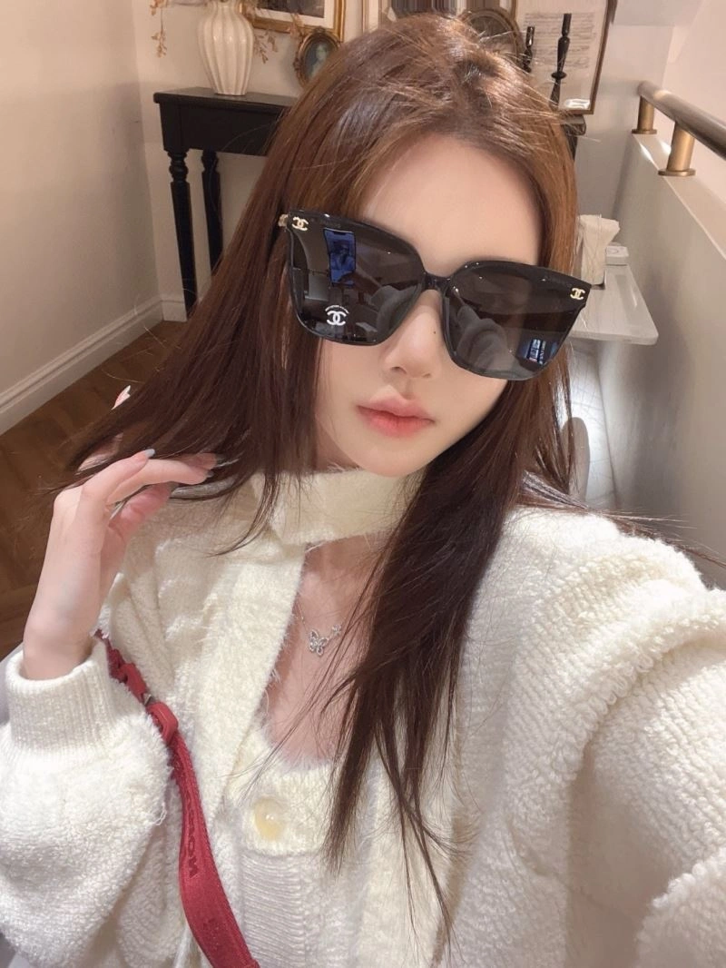 Resilient Chanel Sunglasses 278472