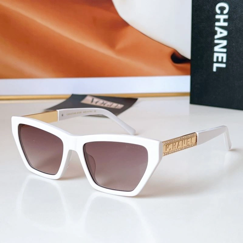 Chanel Sunglasses Sleek 278462