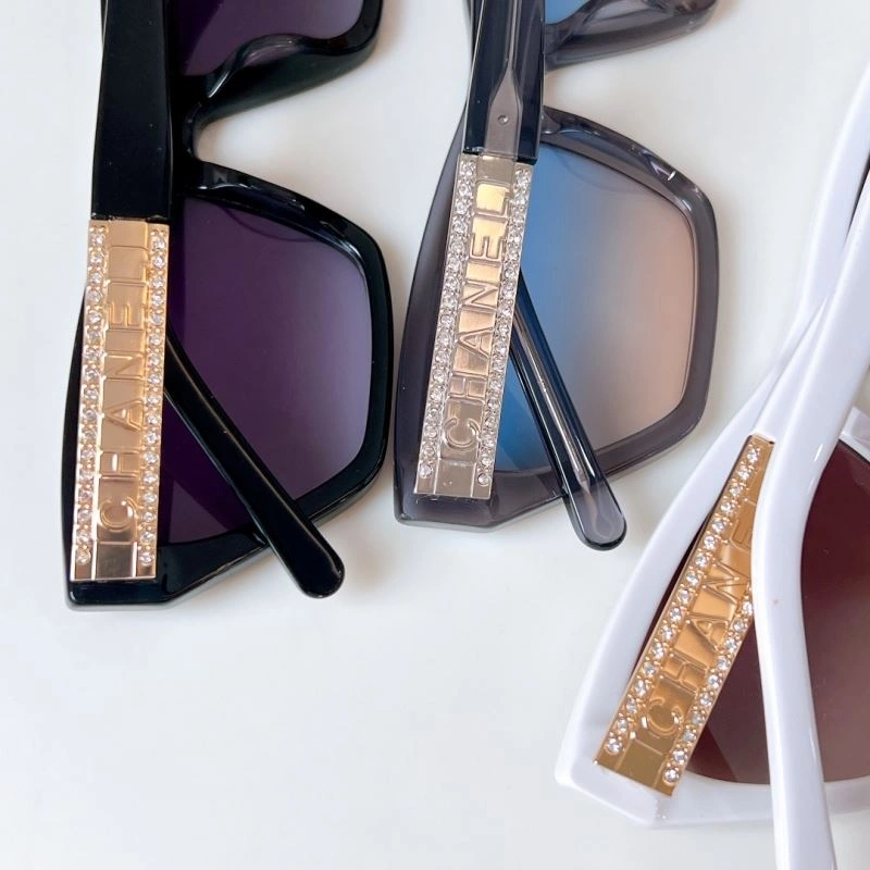 Chanel Sunglasses Sleek 278462