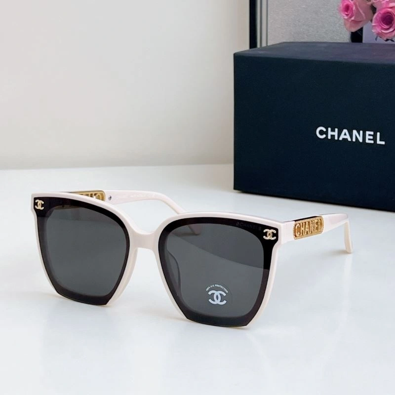 Chanel Sunglasses EyeCatching 278466