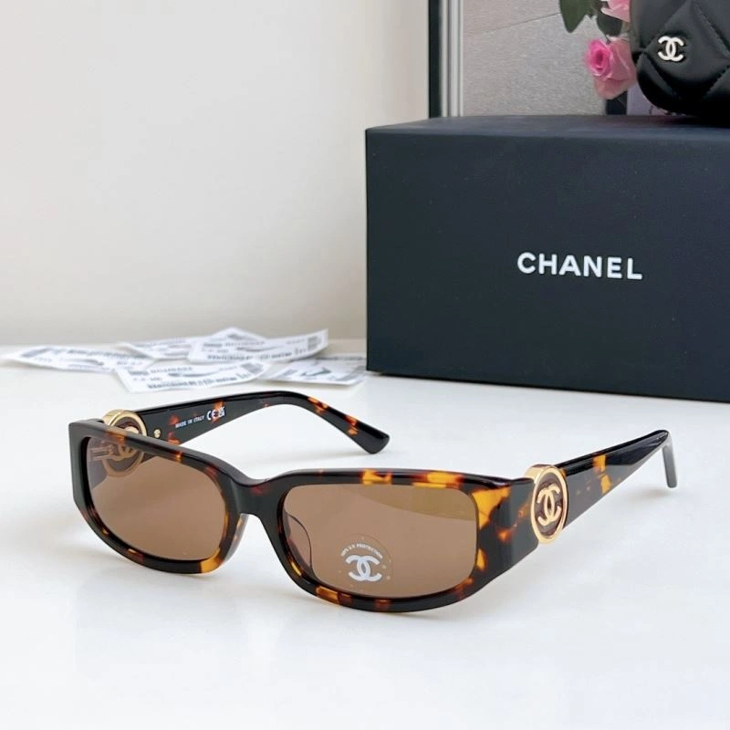 Chanel Sunglasses Casual 278450