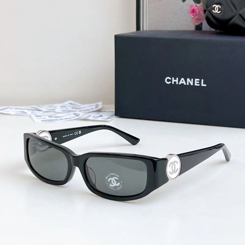Chanel Sunglasses Casual 278450