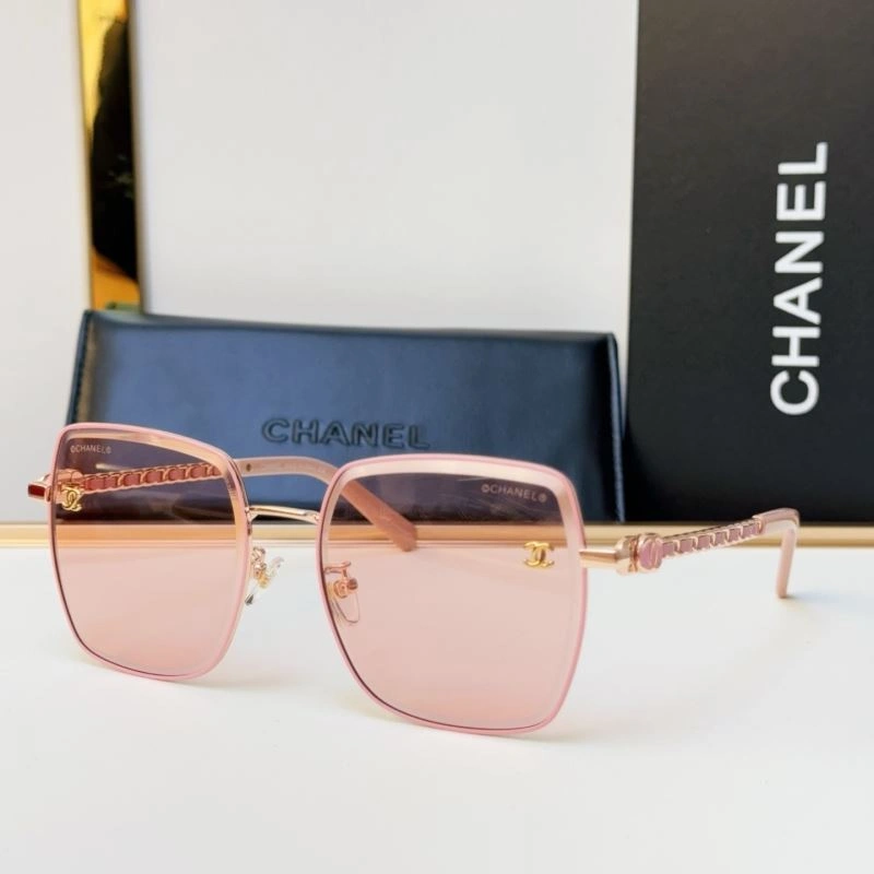 Chanel Sunglasses Effortless 278446