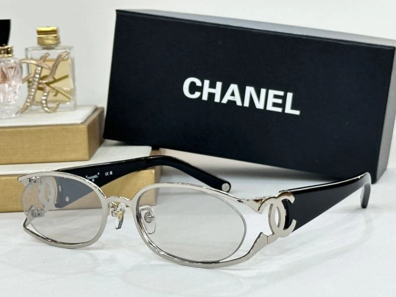 Chanel Sunglasses UrbanChic 278445