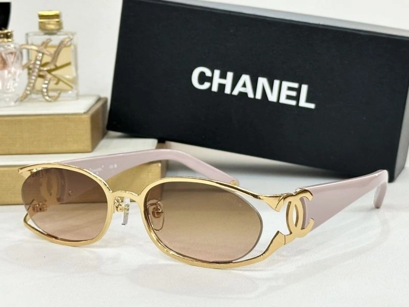 Chanel Sunglasses UrbanChic 278445