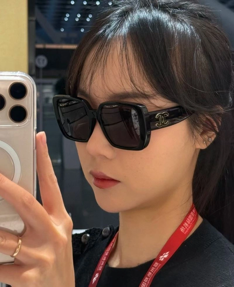 Flexible Chanel Sunglasses 278413