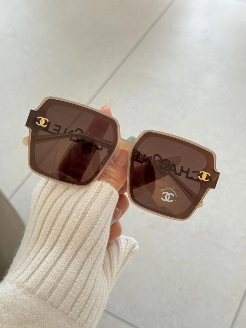 WellDesigned Chanel Sunglasses 278444