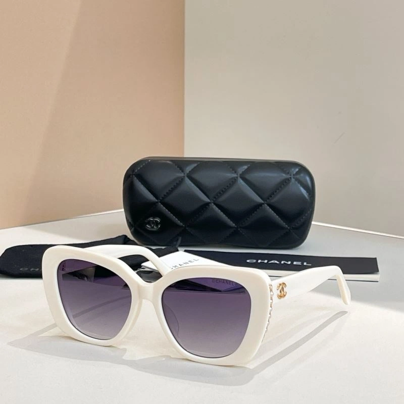 Trendsetting Chanel Sunglasses 278432