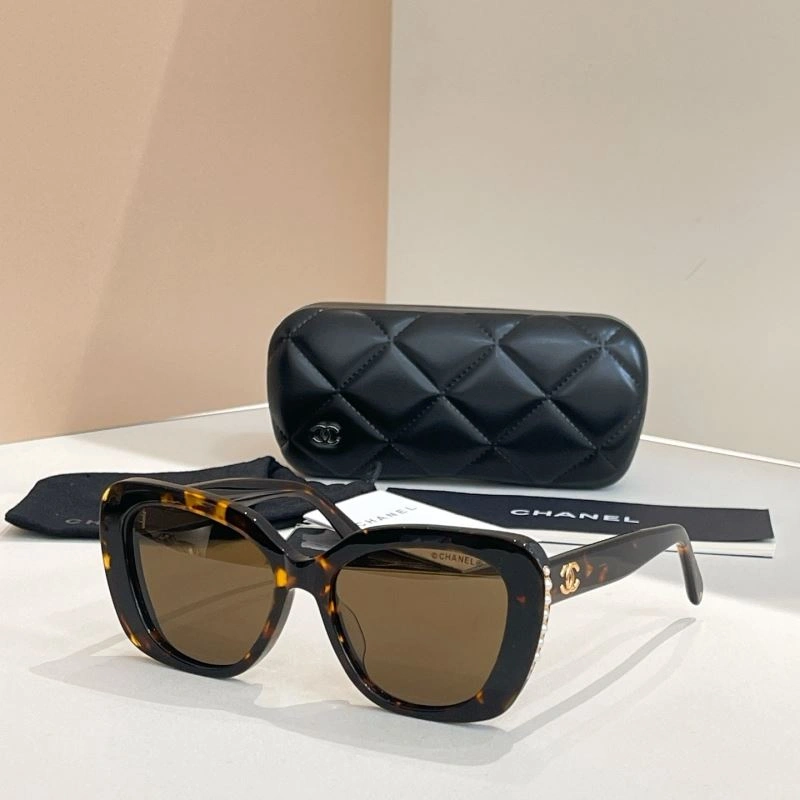 Trendsetting Chanel Sunglasses 278432