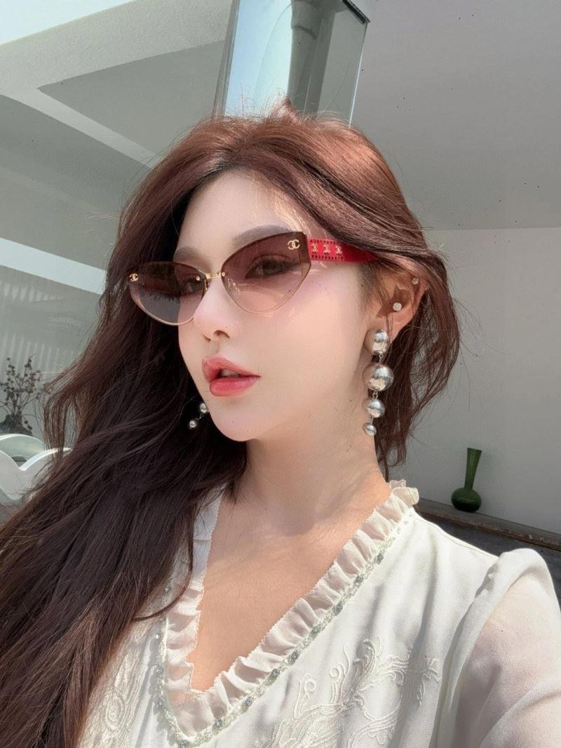 Chic Chanel Sunglasses 278438
