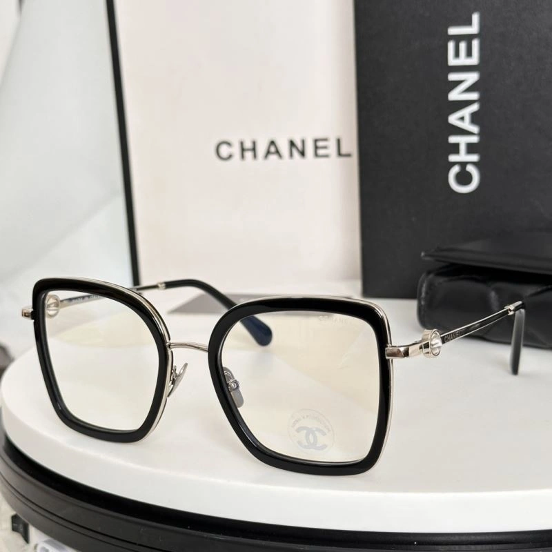 Tailored Chanel Sunglasses 278408