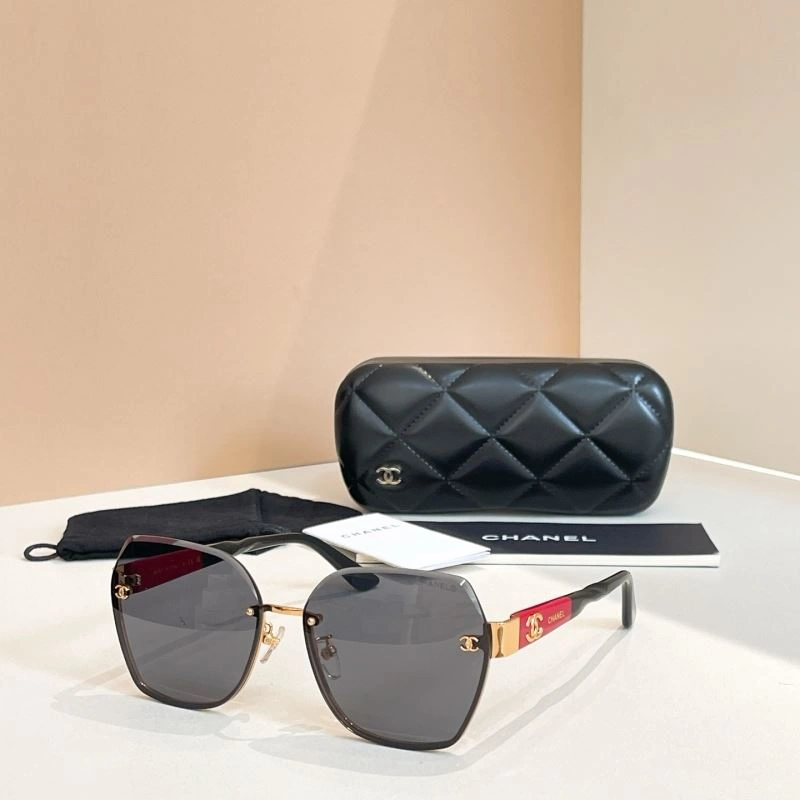 Functional Chanel Sunglasses 278375