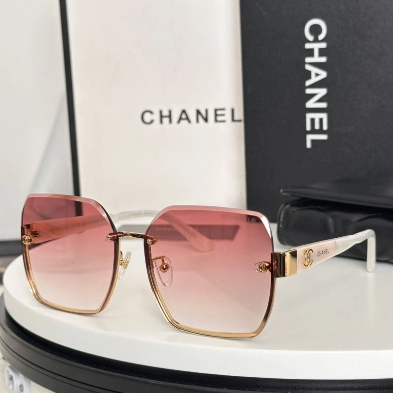Refined Chanel Sunglasses 278405