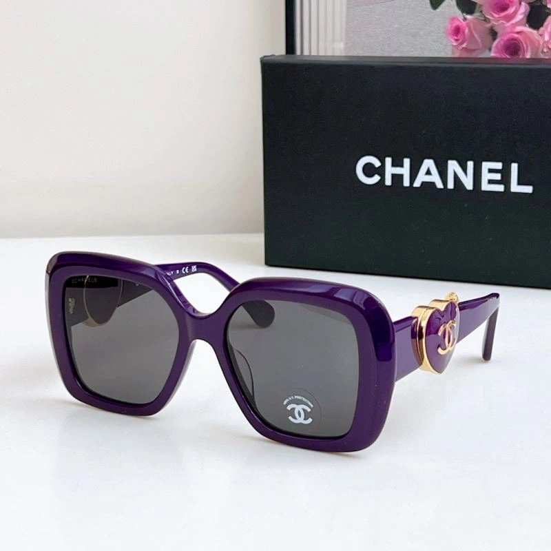 Sleek Chanel Sunglasses 278391