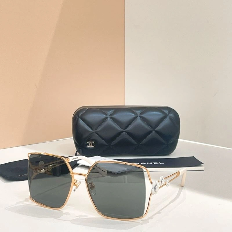 Sustainable Chanel Sunglasses 278401