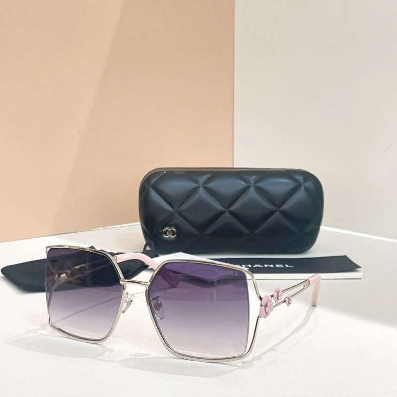 Sustainable Chanel Sunglasses 278401