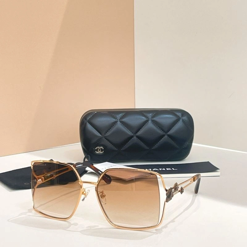 Sustainable Chanel Sunglasses 278401