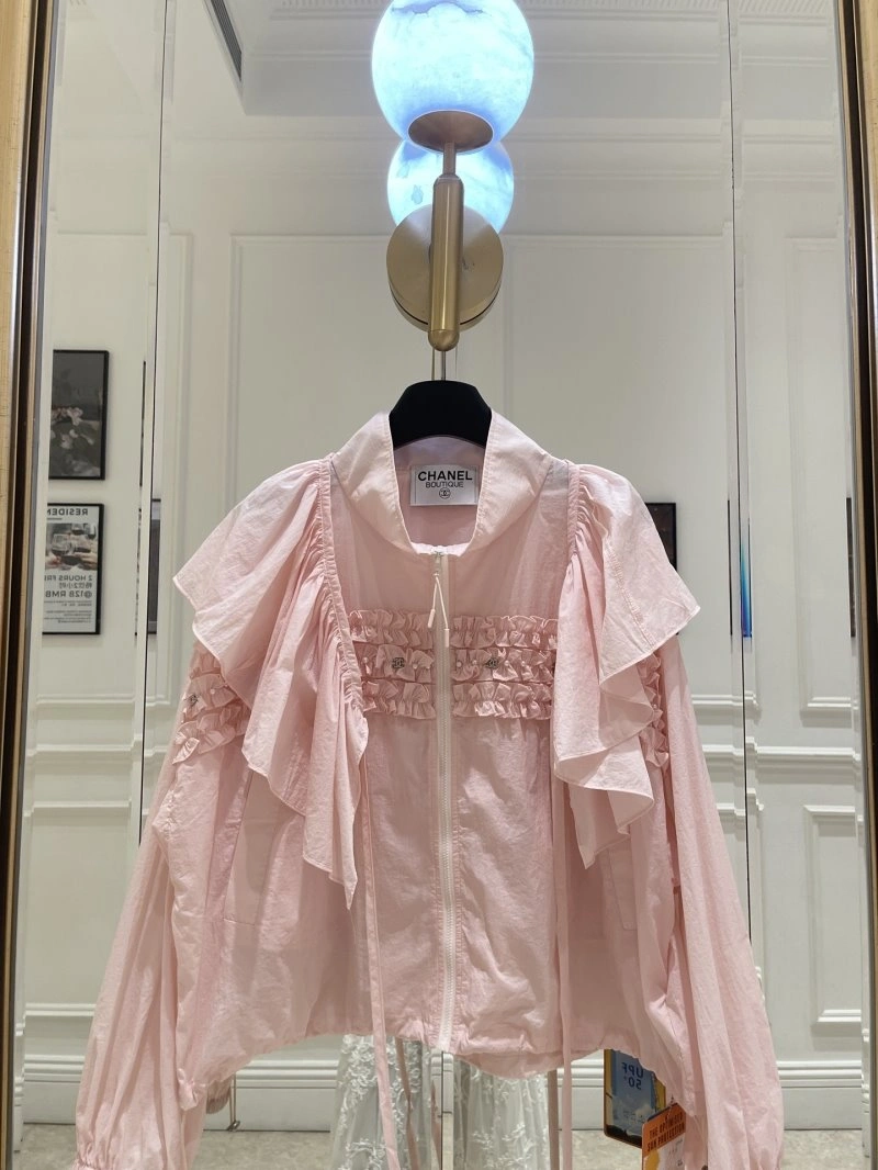 Chanel Sunscreen Jacket TopPick 108749
