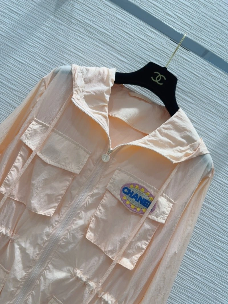 Minimalist Chanel Sunscreen Jacket 110389