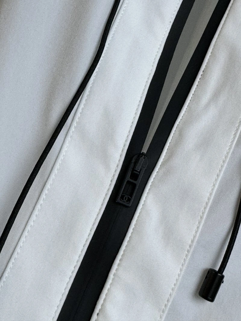 Resilient Chanel Sunscreen Jacket 108053
