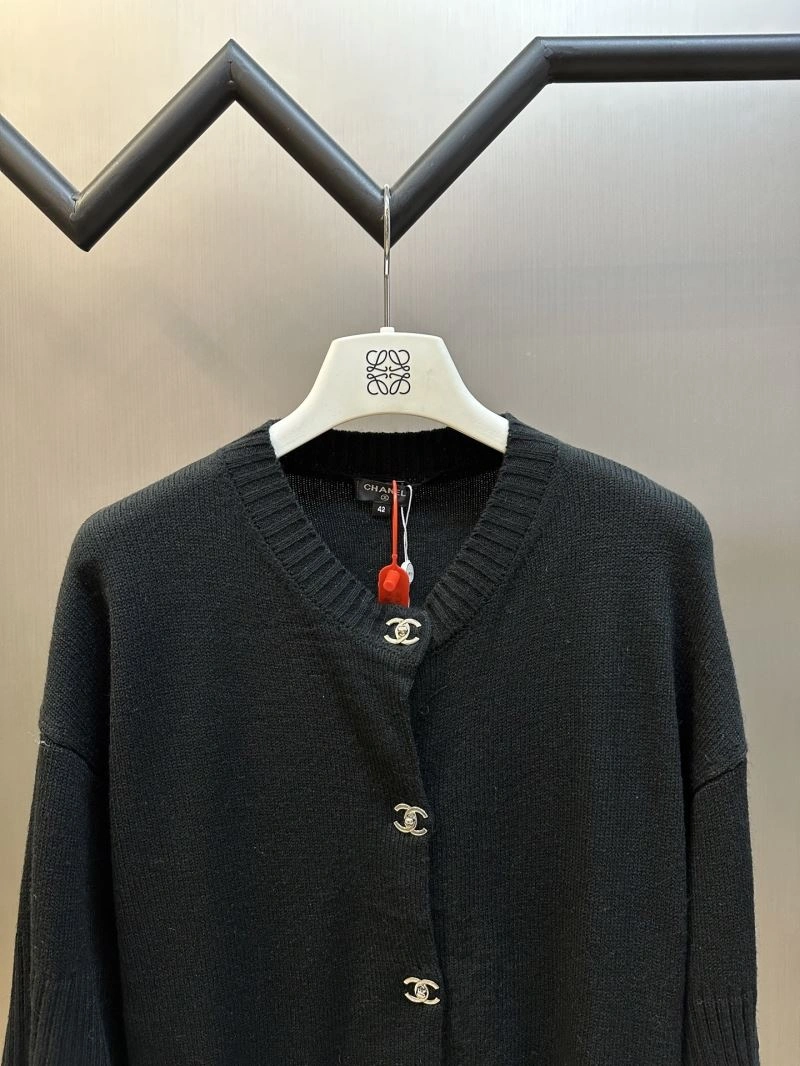 Seasonal Chanel Sweaters 111397