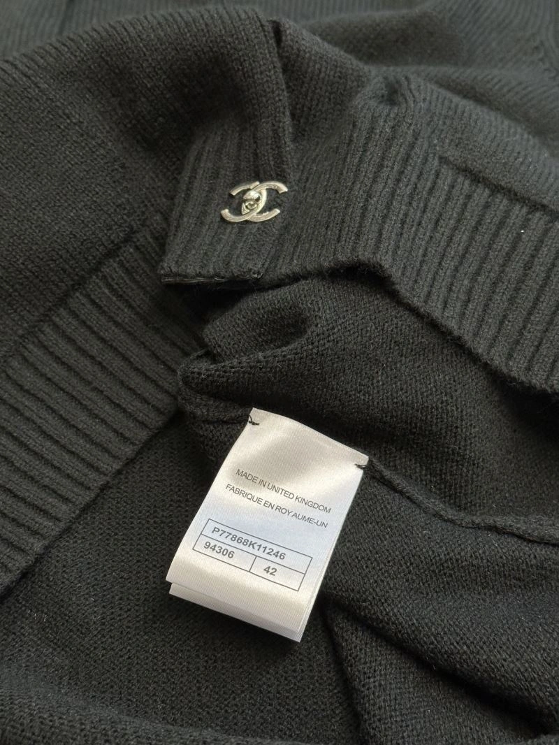 Seasonal Chanel Sweaters 111397