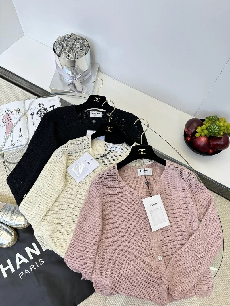 UrbanStyle Chanel Sweaters 110397