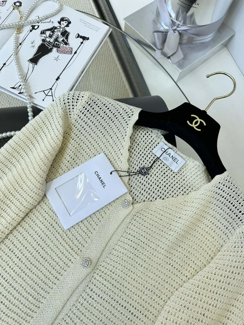 UrbanStyle Chanel Sweaters 110397