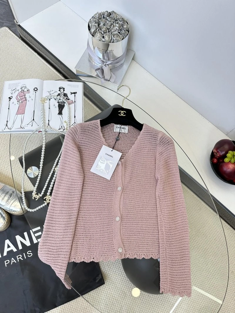 UrbanStyle Chanel Sweaters 110397
